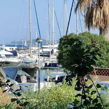 Suites Jm - Le Temps D'Une Escale Hyères Exterior foto